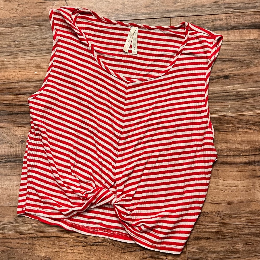 Red & White stripped crop